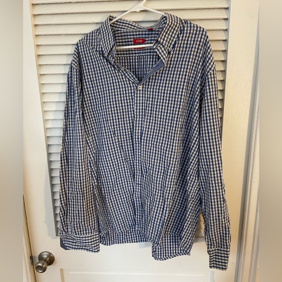 Izod Other - Izod Men's Navy and White Checkered Button Down Shirt